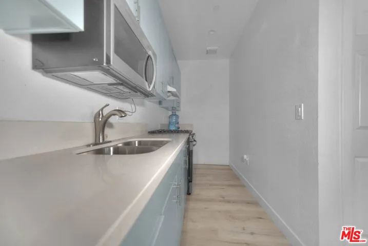 11031 S Burin Avenue, Inglewood, California 90304