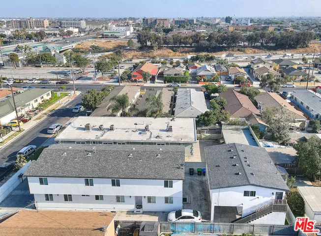 11031 S Burin Avenue, Inglewood, California 90304