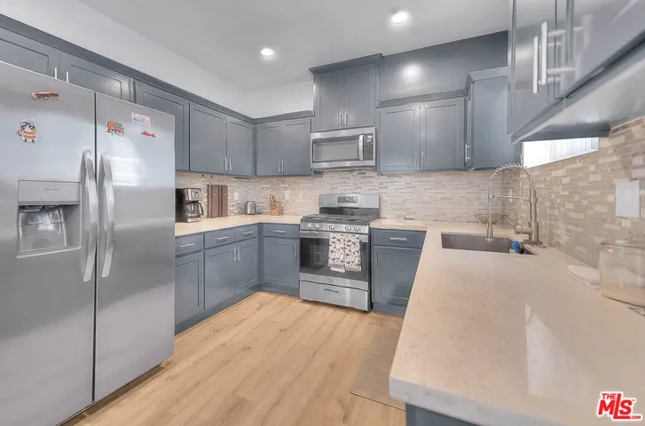11031 S Burin Avenue, Inglewood, California 90304