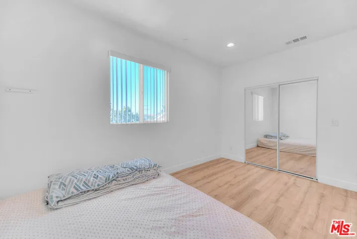 11031 S Burin Avenue, Inglewood, California 90304