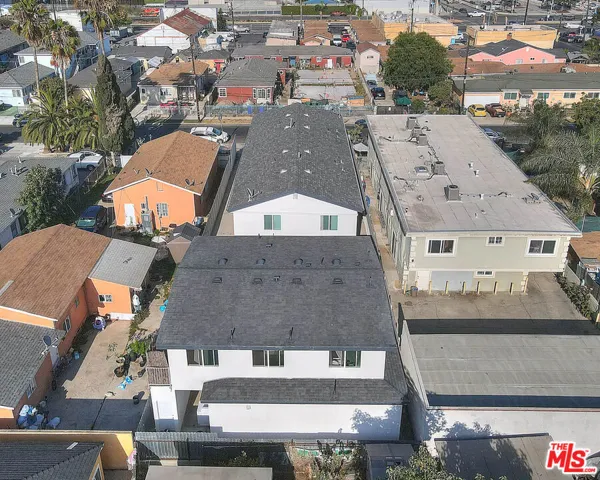 11031 S Burin Avenue, Inglewood, California 90304