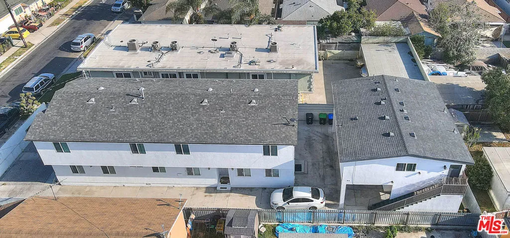 11031 S Burin Avenue, Inglewood, California 90304