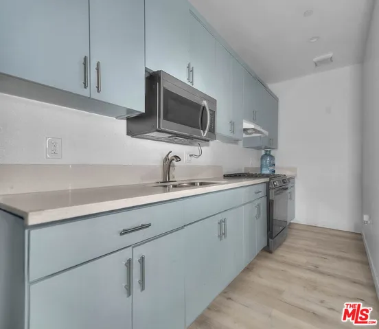 11031 S Burin Avenue, Inglewood, California 90304