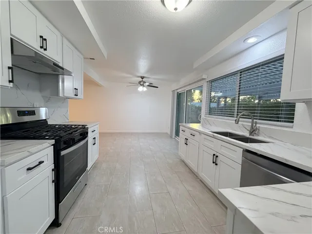 701 E 21st Street, Santa Ana, California 92706