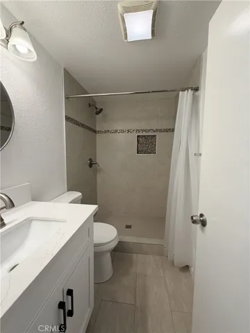 701 E 21st Street, Santa Ana, California 92706