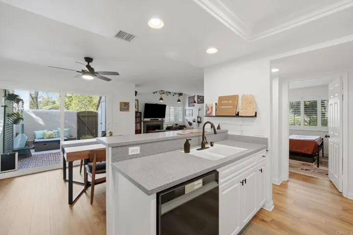 11870 Caminito Ronaldo 137, San Diego, California 92128