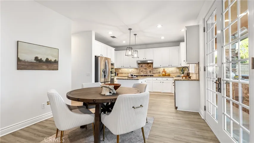 24030 Via Vizcaya, Valencia, California 91354