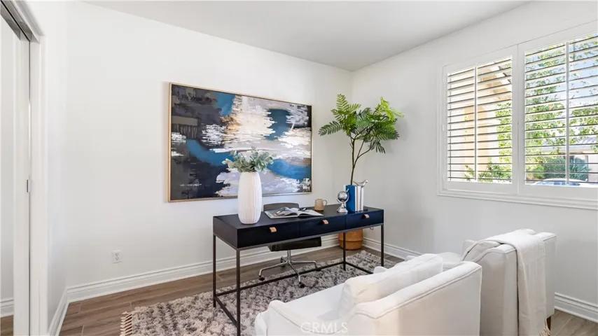 24030 Via Vizcaya, Valencia, California 91354
