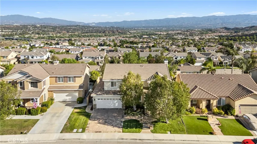 24030 Via Vizcaya, Valencia, California 91354