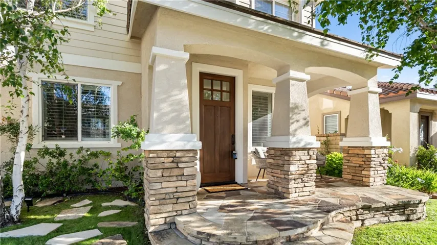24030 Via Vizcaya, Valencia, California 91354