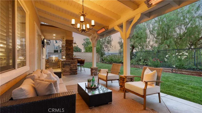24030 Via Vizcaya, Valencia, California 91354