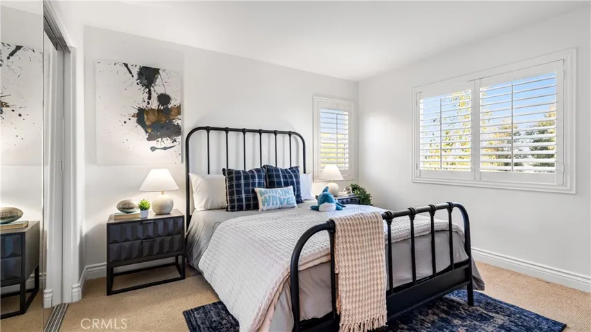 24030 Via Vizcaya, Valencia, California 91354