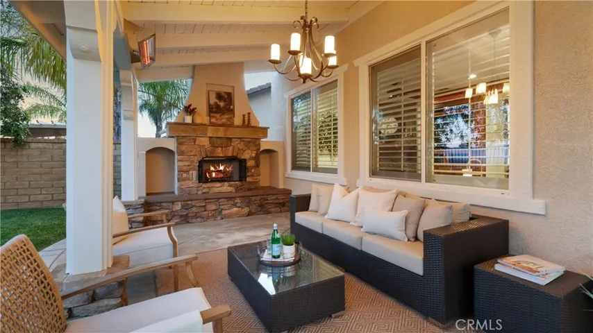 24030 Via Vizcaya, Valencia, California 91354