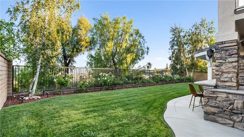 24030 Via Vizcaya, Valencia, California 91354
