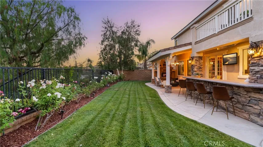 24030 Via Vizcaya, Valencia, California 91354