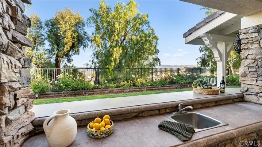 24030 Via Vizcaya, Valencia, California 91354