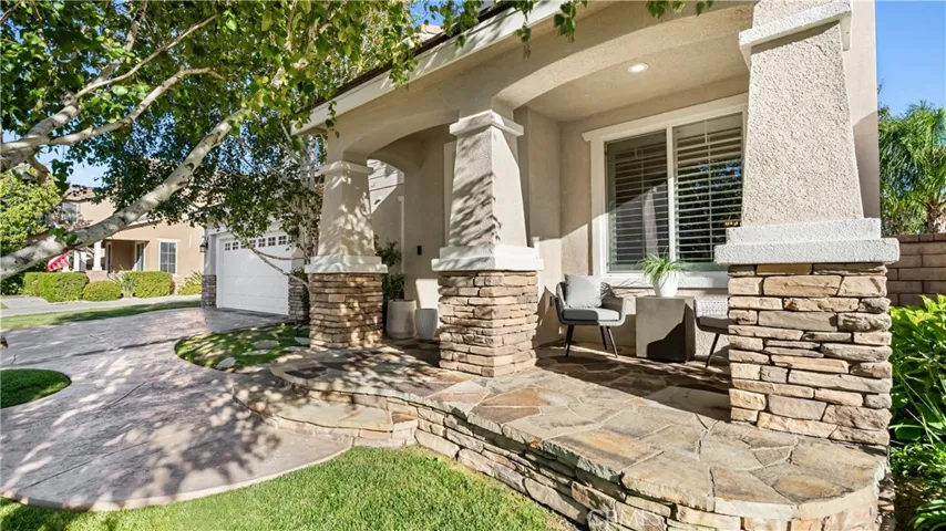 24030 Via Vizcaya, Valencia, California 91354