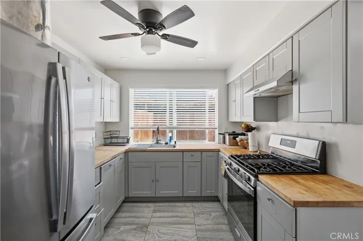 Kitchen 1