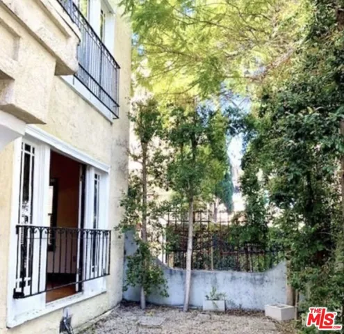1431 N Las Palmas Avenue, Los Angeles, California 90028