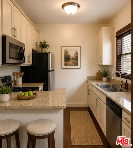 1431 N Las Palmas Avenue, Los Angeles, California 90028
