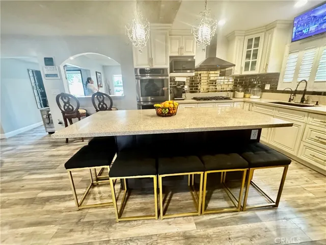 16713 Sunburst Street, North Hills, California 91343