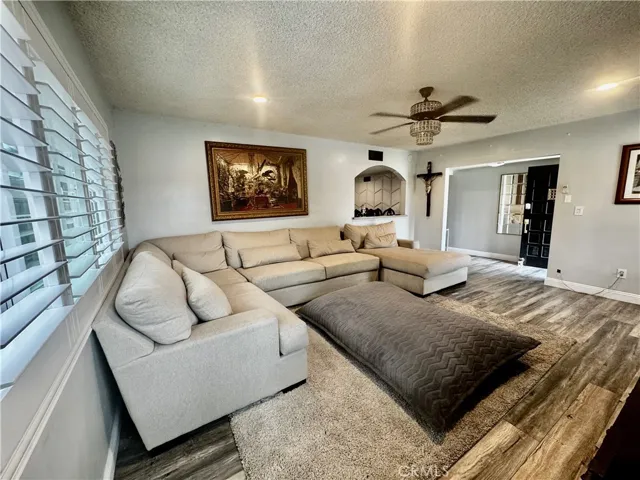 16713 Sunburst Street, North Hills, California 91343