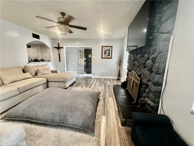 16713 Sunburst Street, North Hills, California 91343