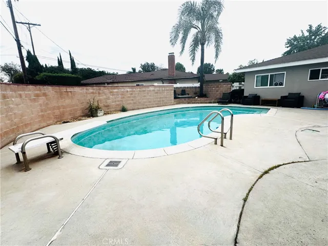 16713 Sunburst Street, North Hills, California 91343