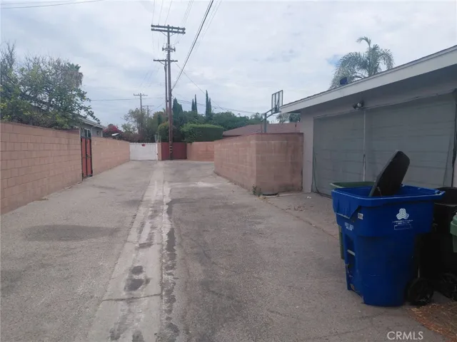 16713 Sunburst Street, North Hills, California 91343