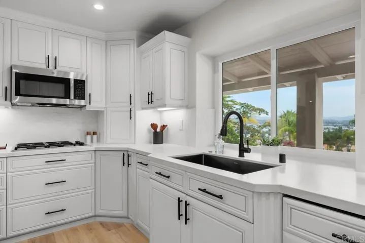 1140 Pasadero Drive, Escondido, California 92029