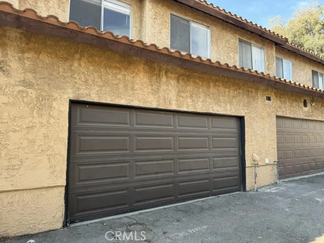 16605 Upland Ave #e #e, Fontana, California 92335