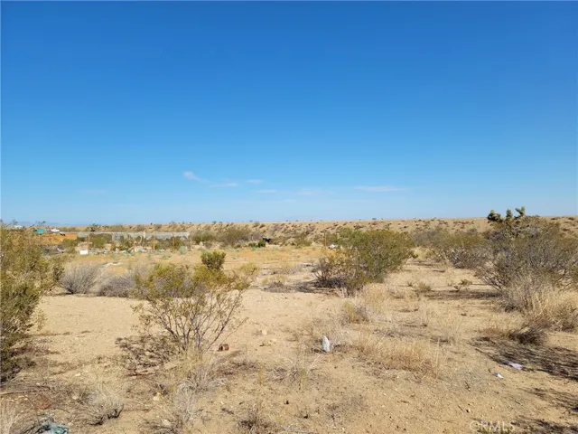 18501 Fort Tejon Road, Llano, California 93544