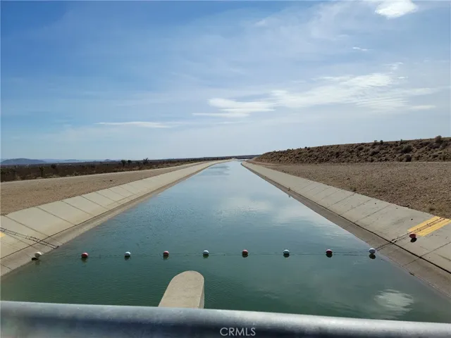 18501 Fort Tejon Road, Llano, California 93544