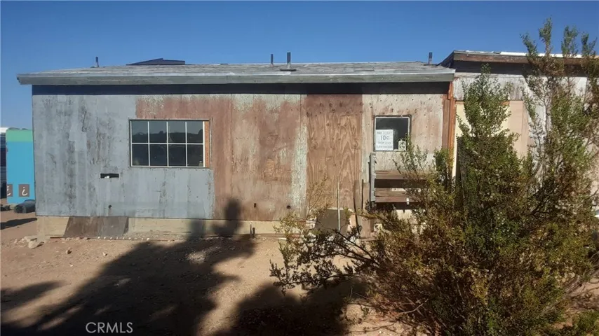 18501 Fort Tejon Road, Llano, California 93544
