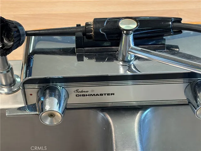 DISHMASTER FAUCET