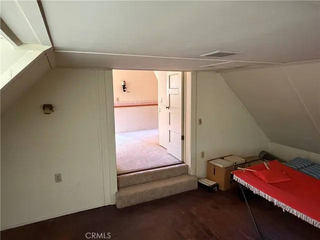 LOFT LOOKING BACK
