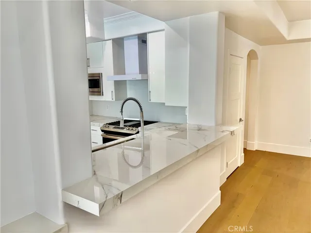 1861 Veteran Avenue 101, Westwood Century City, California 90025