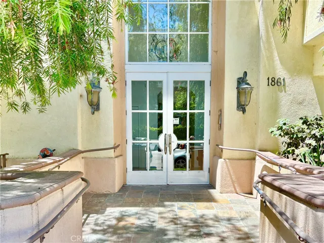 1861 Veteran Avenue 101, Westwood Century City, California 90025