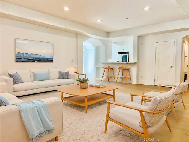 1861 Veteran Avenue 101, Westwood Century City, California 90025