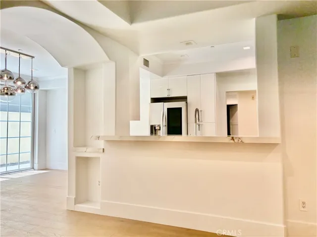 1861 Veteran Avenue 101, Westwood Century City, California 90025