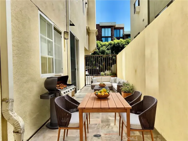 1861 Veteran Avenue 101, Westwood Century City, California 90025