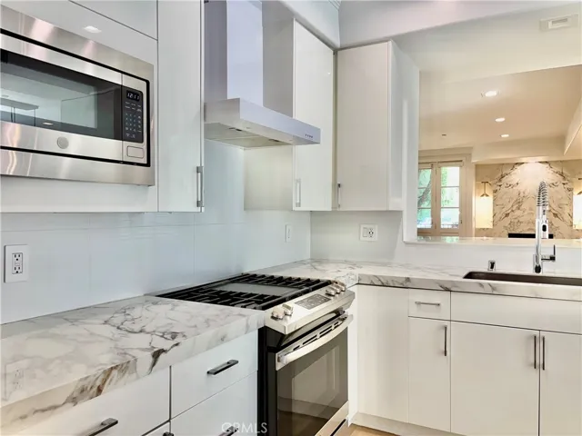 1861 Veteran Avenue 101, Westwood Century City, California 90025
