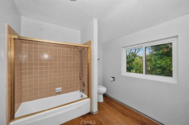 556 Pioneer, Lake Arrowhead, California 92352