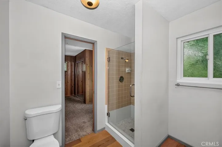 556 Pioneer, Lake Arrowhead, California 92352