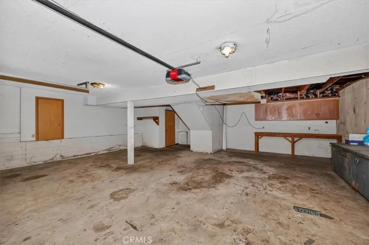 556 Pioneer, Lake Arrowhead, California 92352
