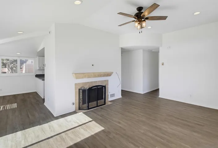 7904 Caminito Dia 4, San Diego, California 92122