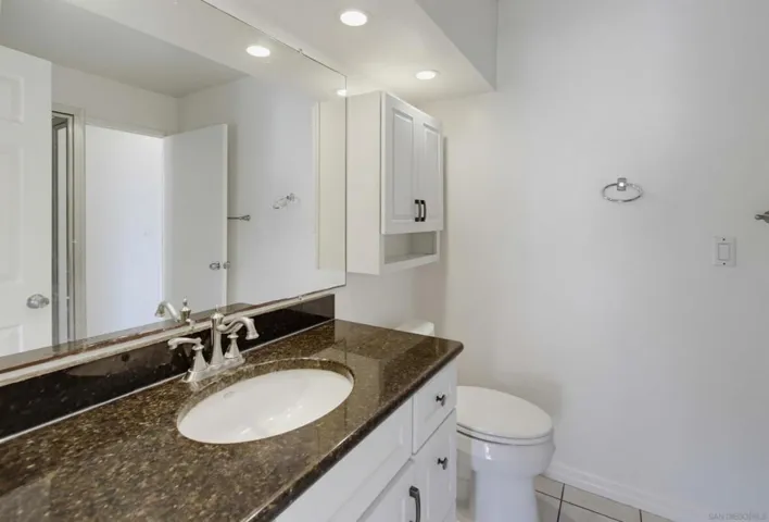 7904 Caminito Dia 4, San Diego, California 92122