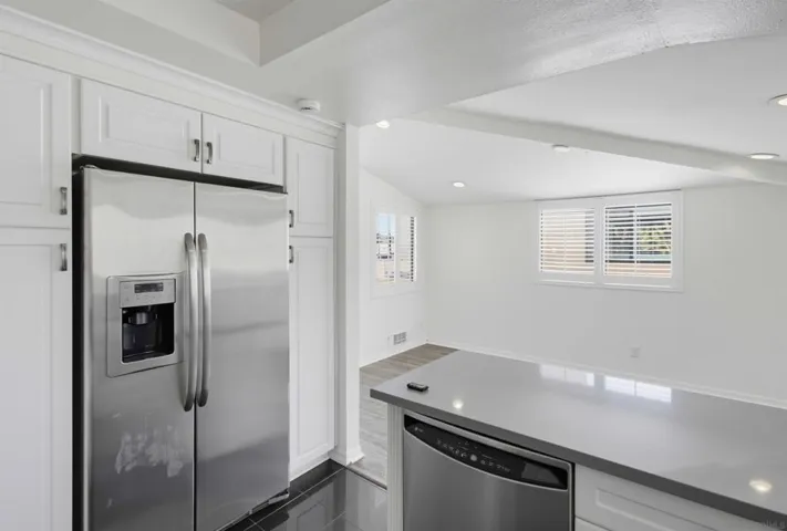 7904 Caminito Dia 4, San Diego, California 92122