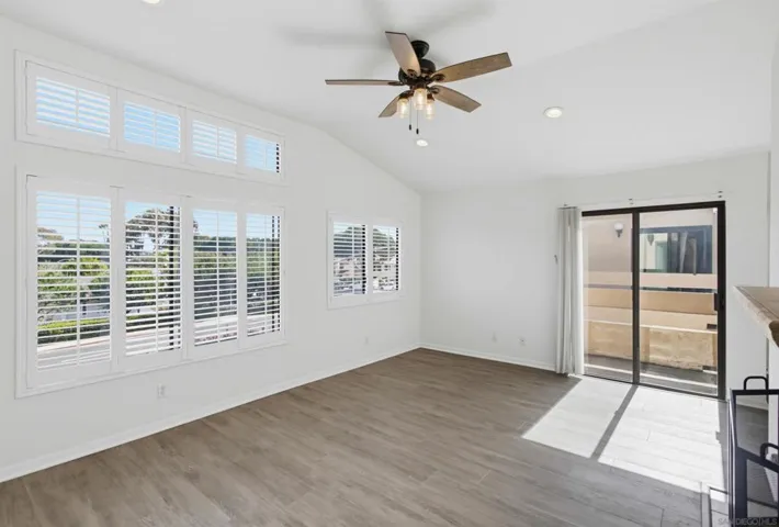 7904 Caminito Dia 4, San Diego, California 92122