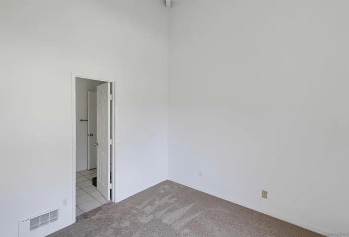 7904 Caminito Dia 4, San Diego, California 92122